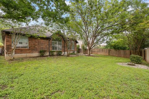 Photo of 12713 Cinchring LN, Austin, TX 78727 (MLS # 2532841)
