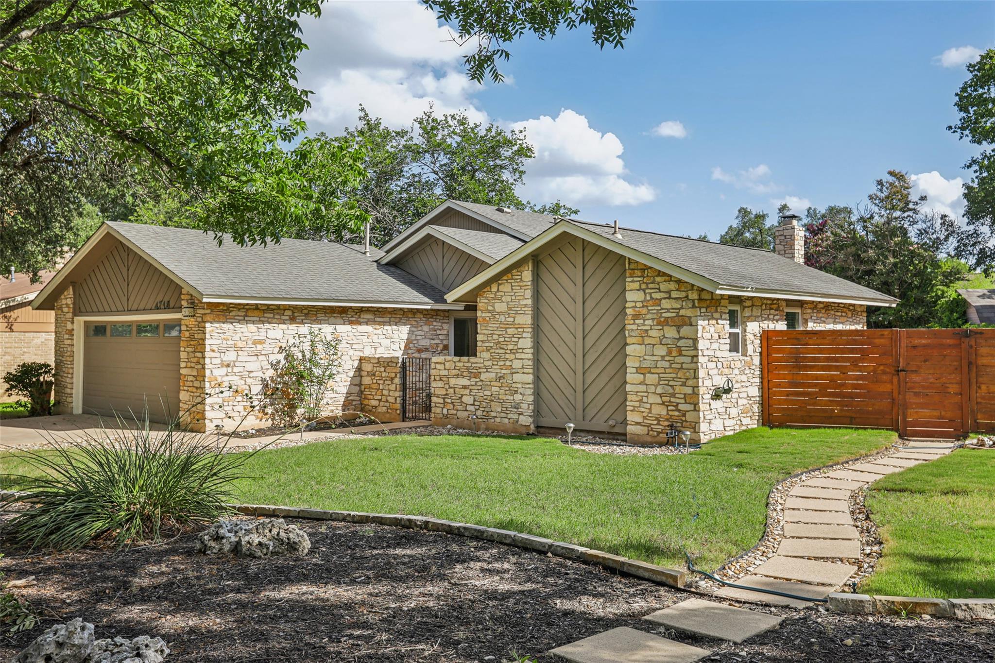 4713 Trail Crest CIR