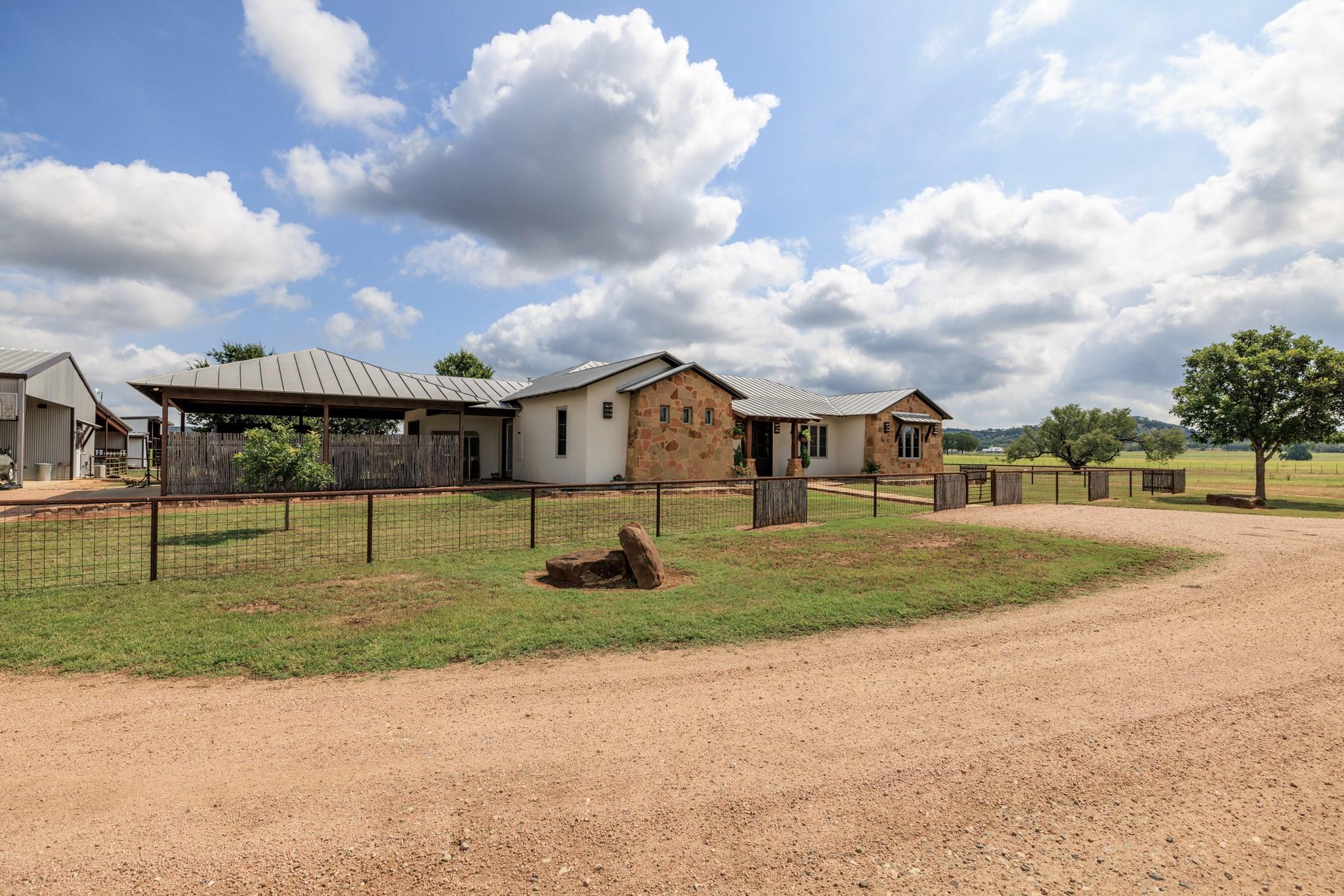 5686 Ranch Road 1631 RD