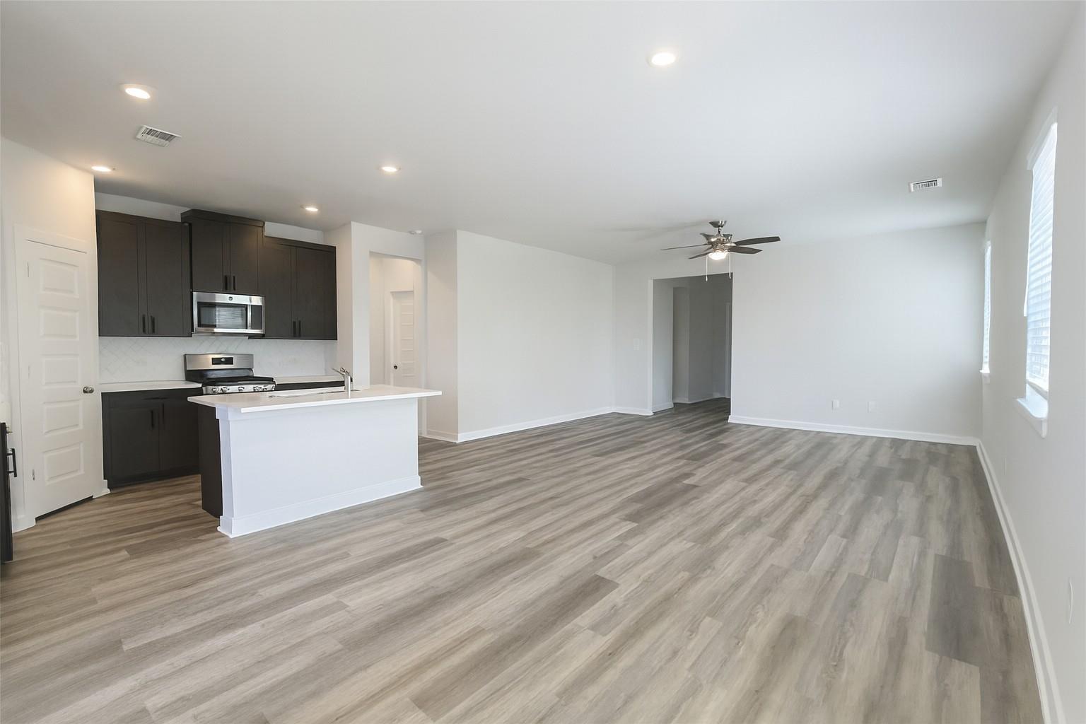 201 Banff DR