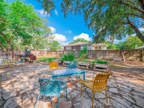 A home in Giddings