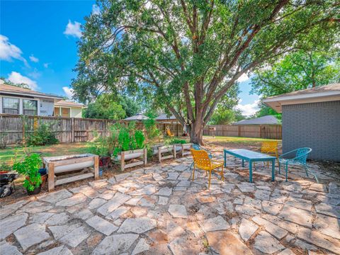 A home in Giddings