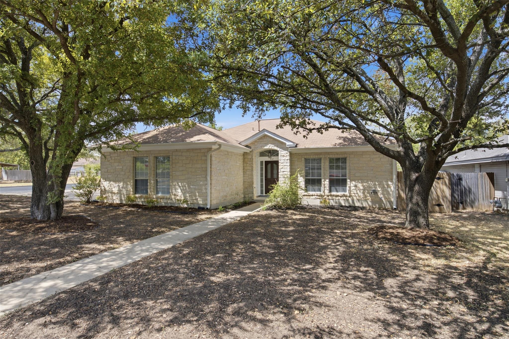 312 DEBORA DR