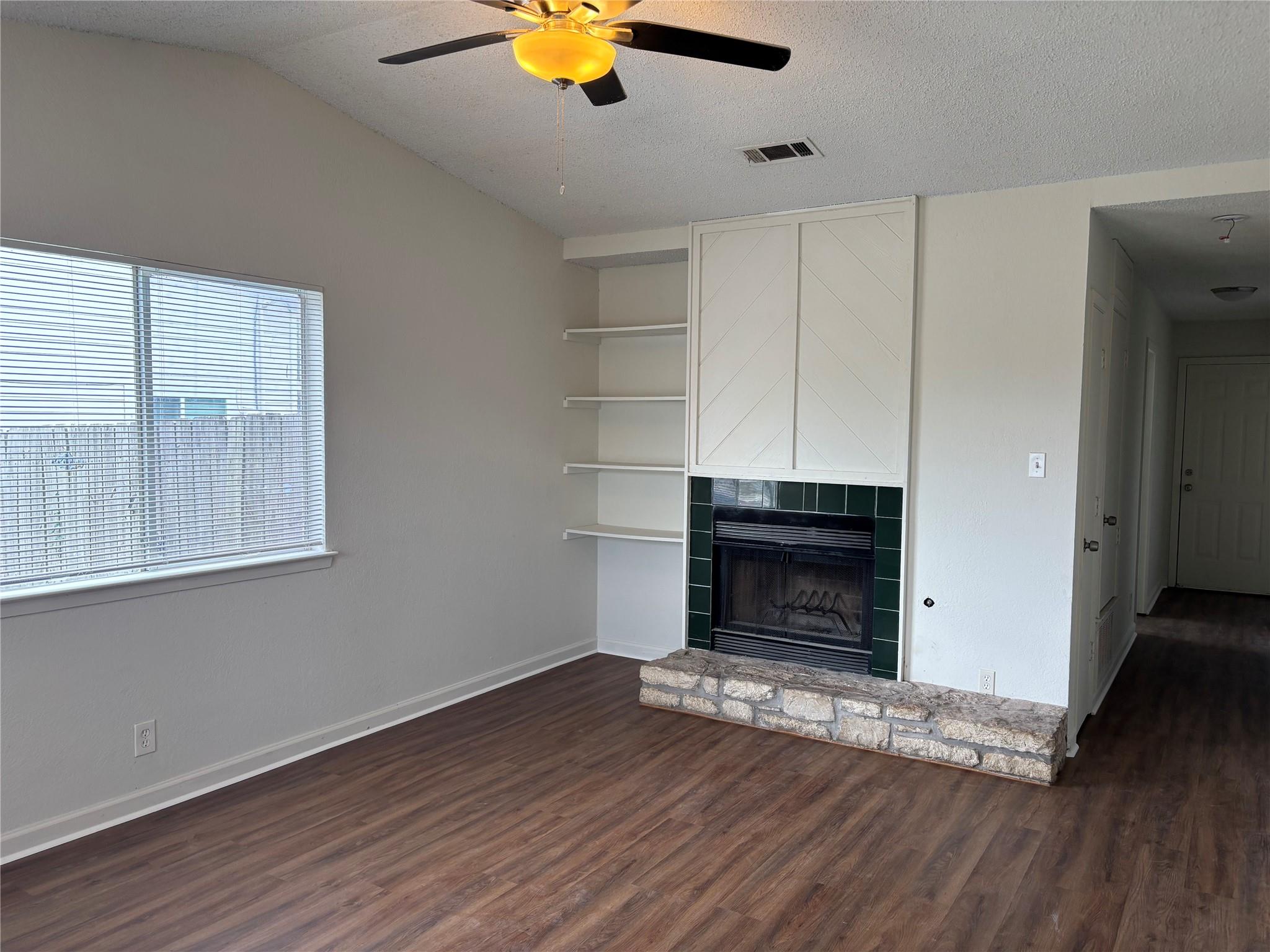 801 Country Aire DR