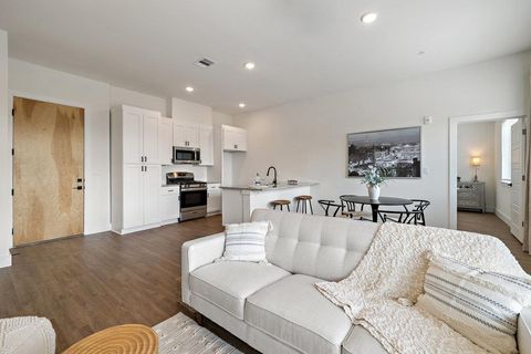 Tiny photo for 1811 Webberville RD #1209, Austin, TX 78721 (MLS # 2422232)