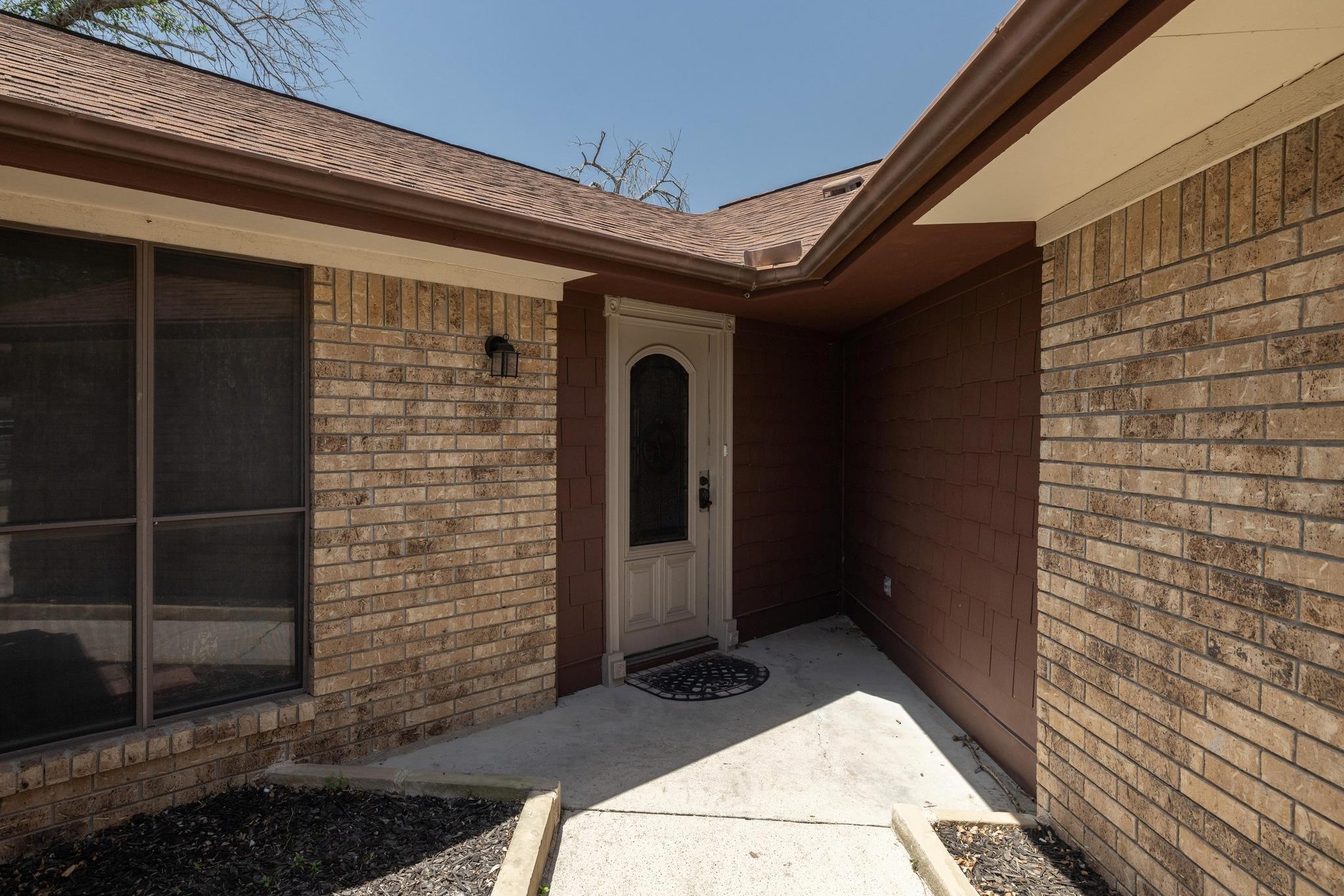 1008 Woodshadows DR