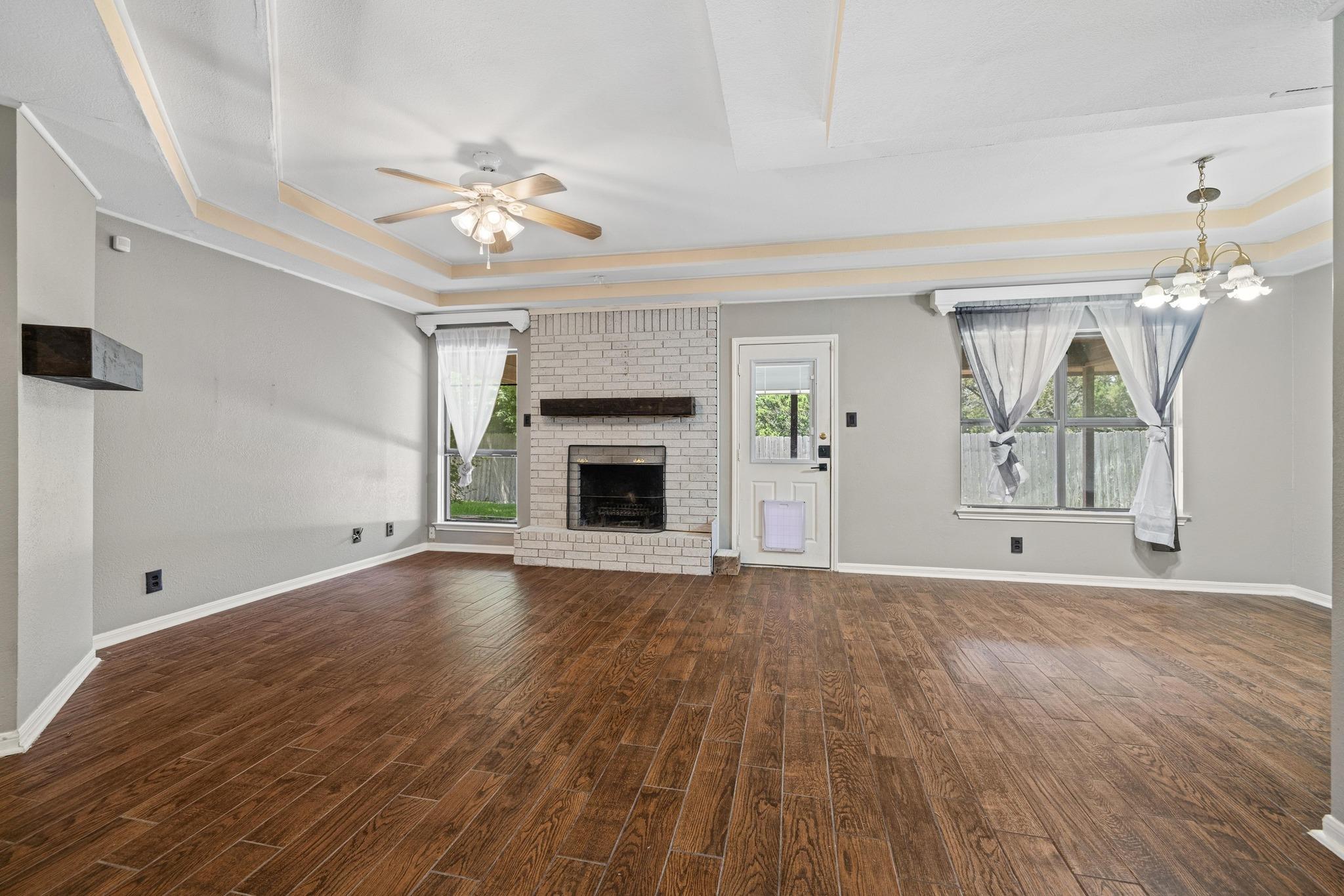 1008 Woodshadows DR