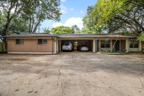 Photo of 2802 ST EDWARDS CIR #B, Austin, TX 78704 (MLS # 6521319)