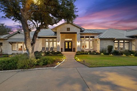 Photo of 18601 Madrone Vista DR, Austin, TX 78738 (MLS # 7209107)
