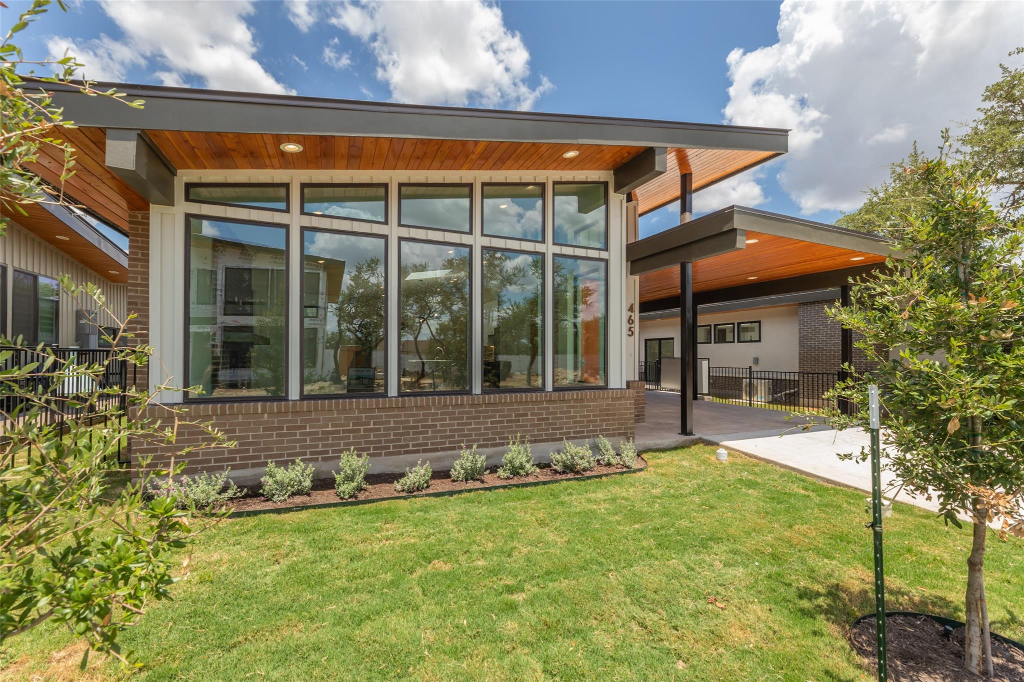 465 Starlight Village LOOP 26