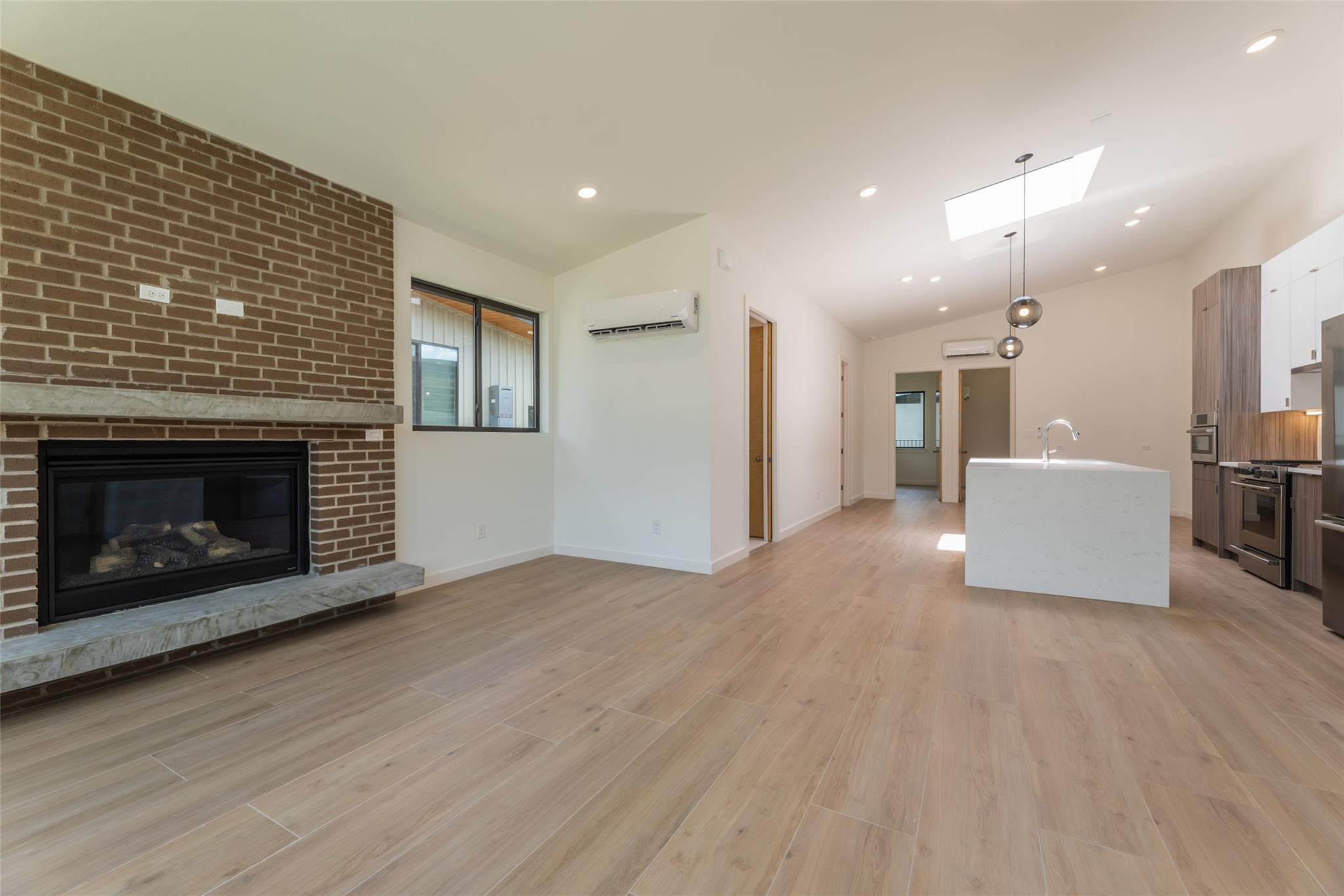 465 Starlight Village LOOP 26