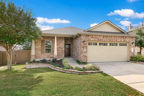 6905 Midlothian DR Austin TX 78754