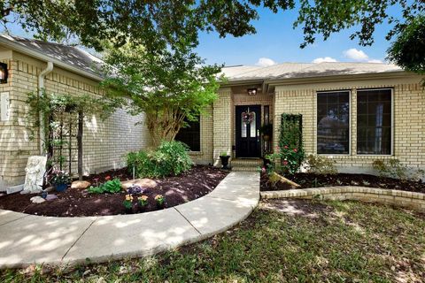 Photo of 910 Whitewing DR, Cedar Park, TX 78613 (MLS # 1080587)