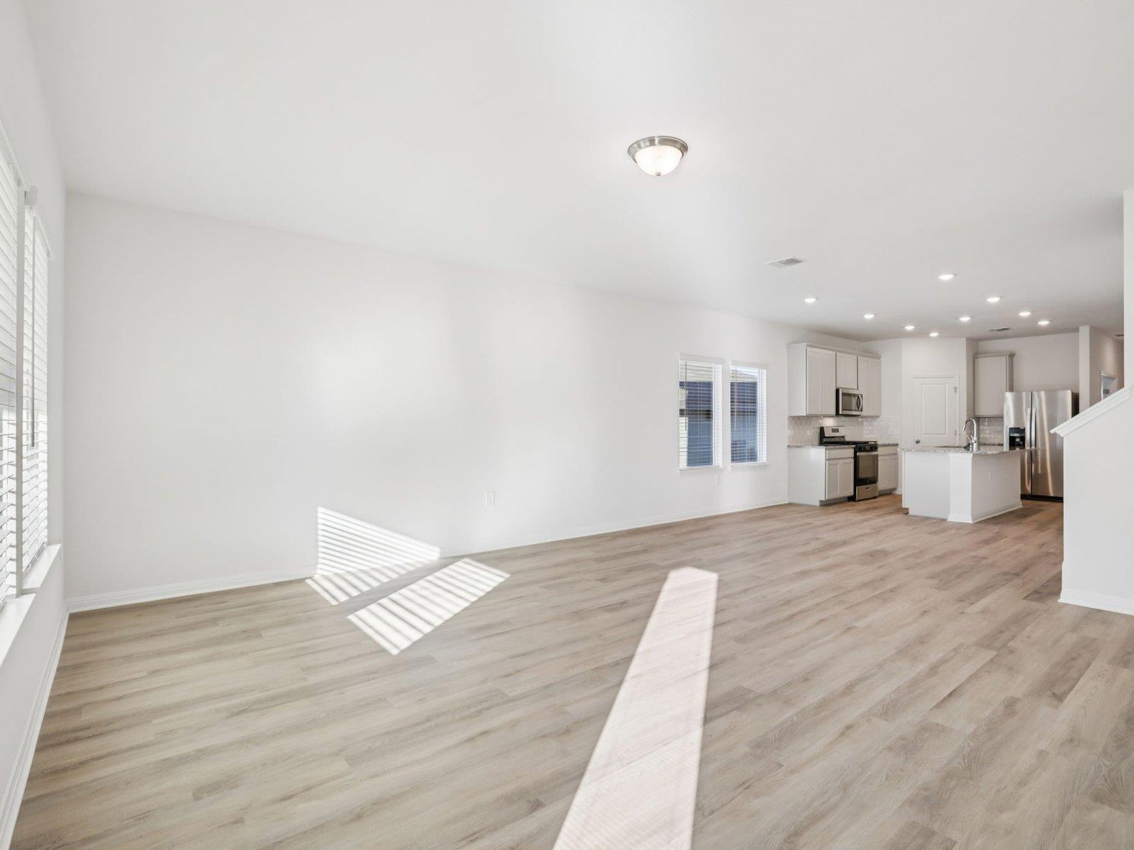 12512 Saint Thomas DR