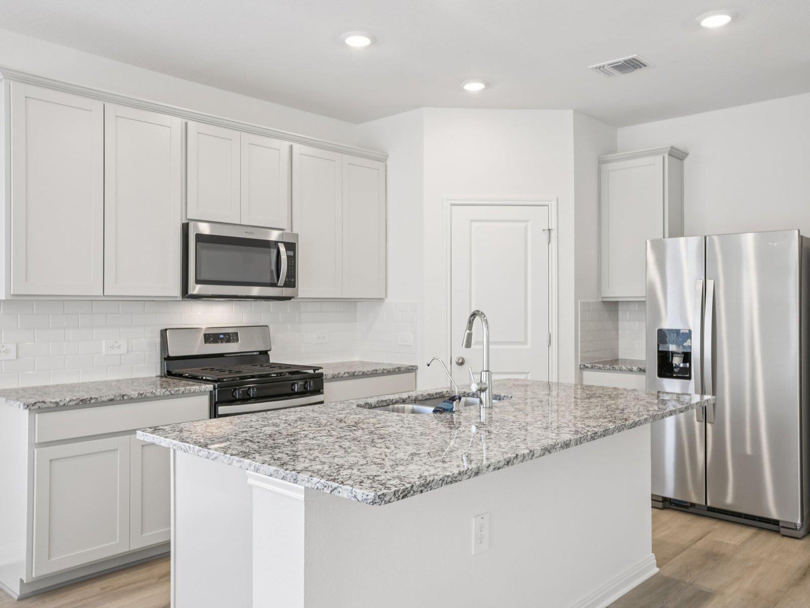 12512 Saint Thomas DR