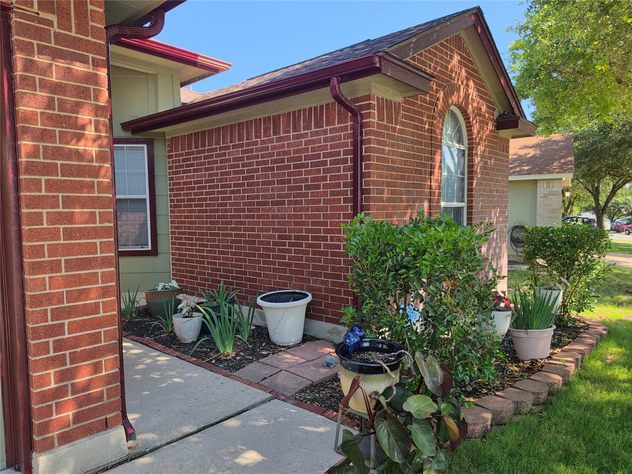226 Lakemont DR