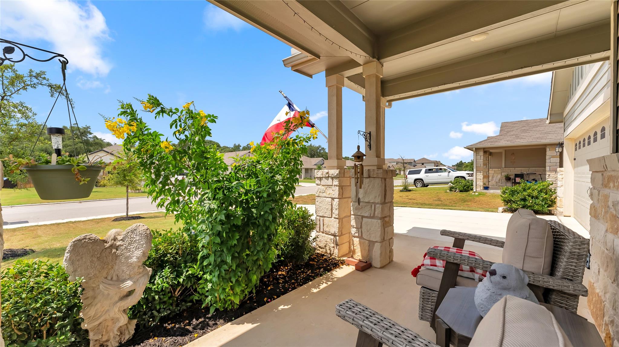 235 Bunting LN