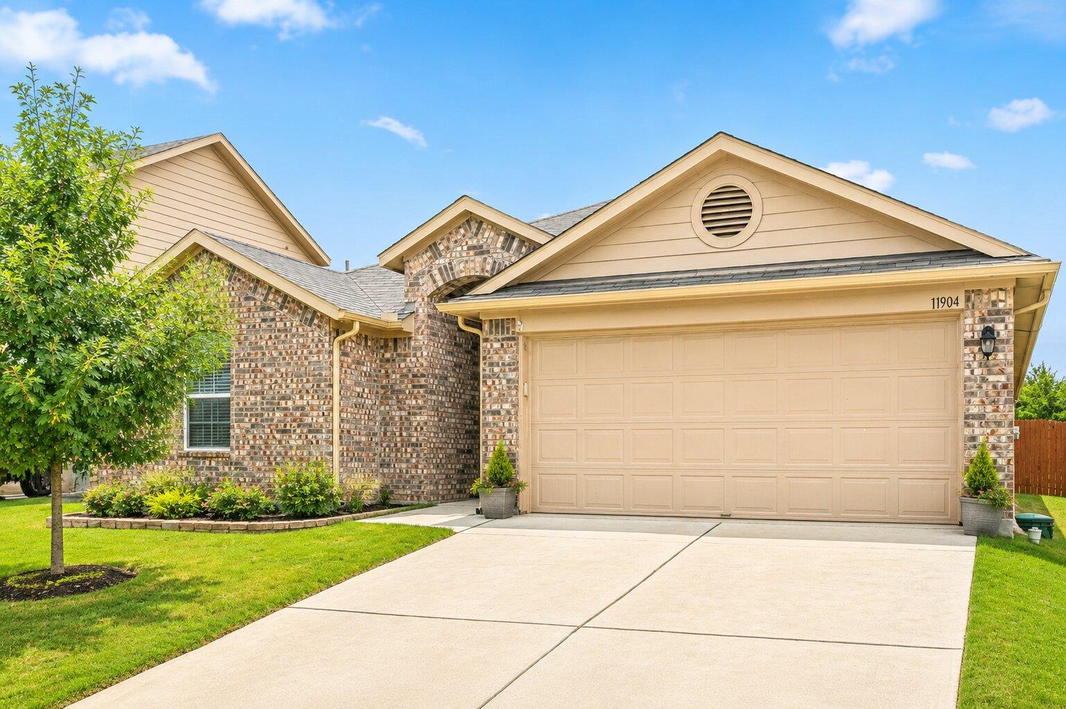 11904 Jamie DR