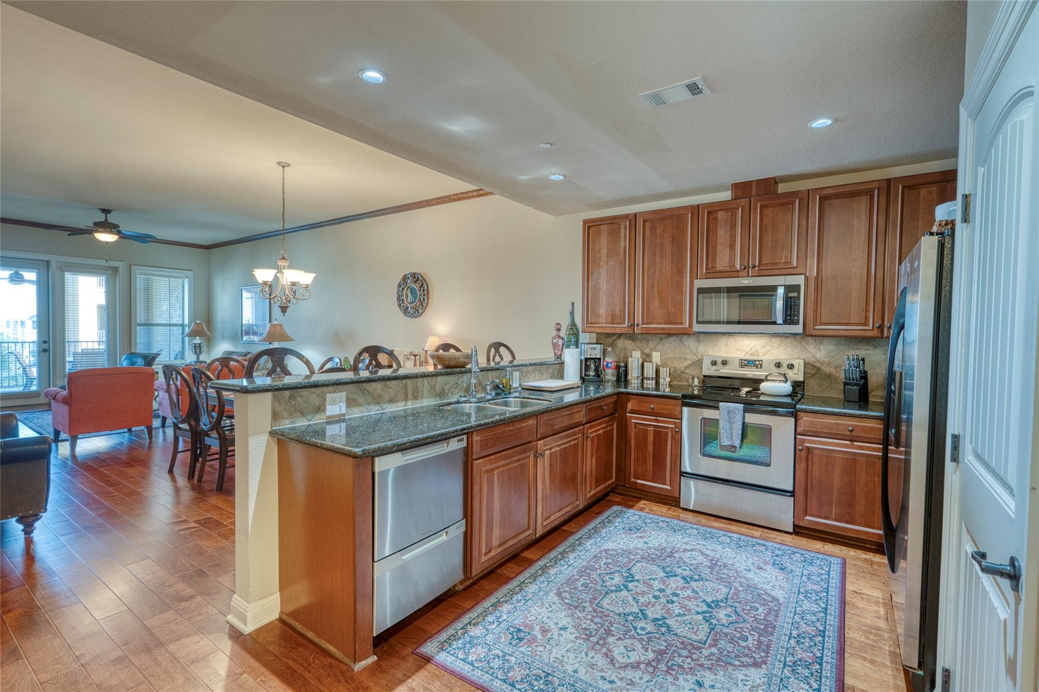 101 West Bank DR 23