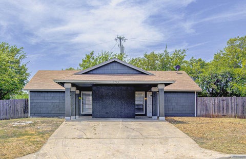 Photo of 1936 Nicole CIR #B, Round Rock, TX 78664 (MLS # 8361064)
