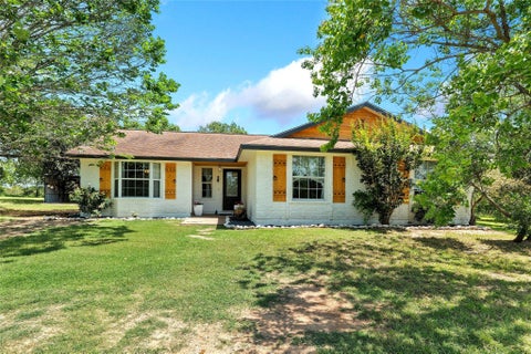 Photo of 372 Hidden Oaks DR, Elgin, TX 78621 (MLS # 9090928)