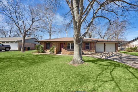 10512 Walnut Bend DR Austin TX 78753