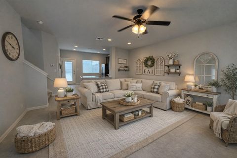 2924 Brand Iron DR San Marcos TX 78666