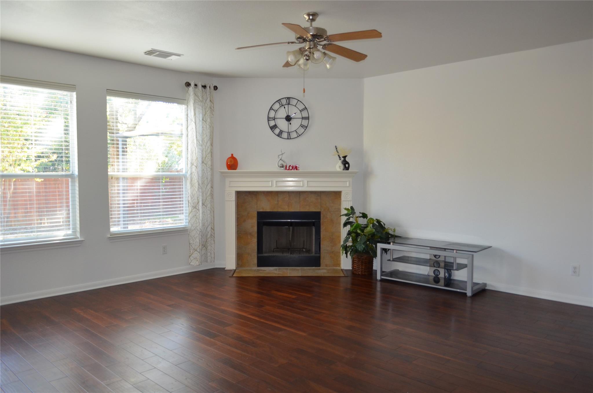 15324 Interlachen DR