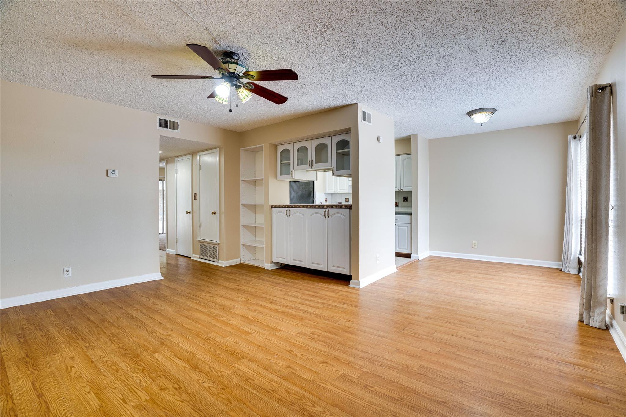 500 E Riverside DR 155