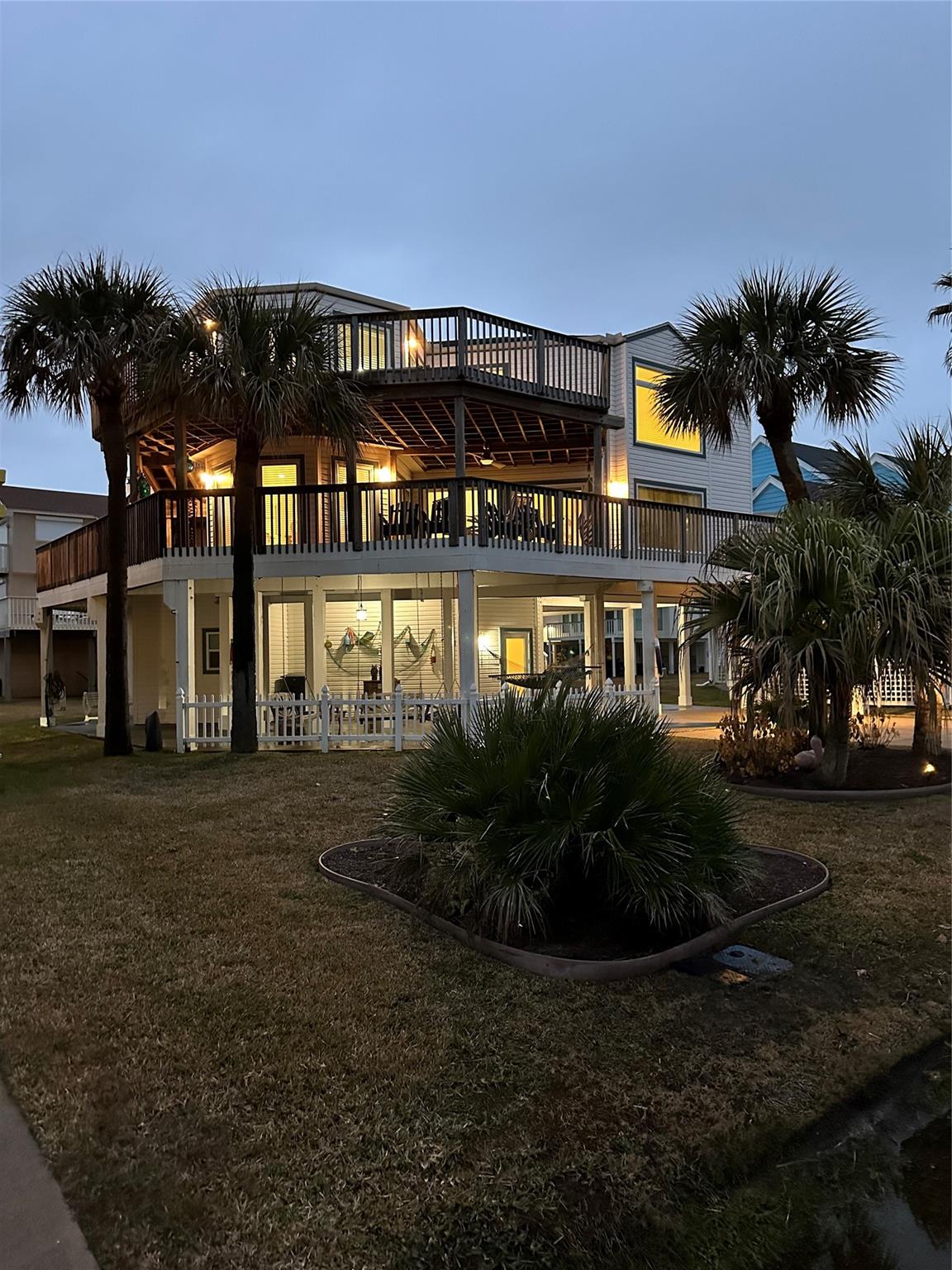 Galveston, Texas 77554, United States, 4 Bedrooms Bedrooms, ,2 BathroomsBathrooms,Residential,Active,87878