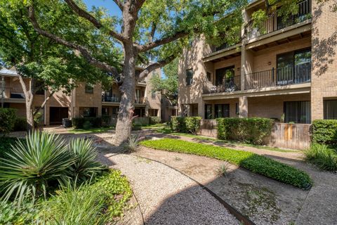 Photo of 611 E 45th ST #19, Austin, TX 78751 (MLS # 1441280)