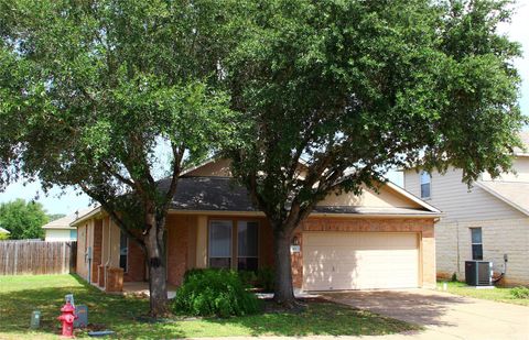 Photo of 107 Buck Shot CT, Bastrop, TX 78602 (MLS # 8930773)