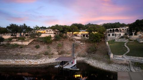 Photo of 927 Challenger, Lakeway, TX 78734 (MLS # 2531386)