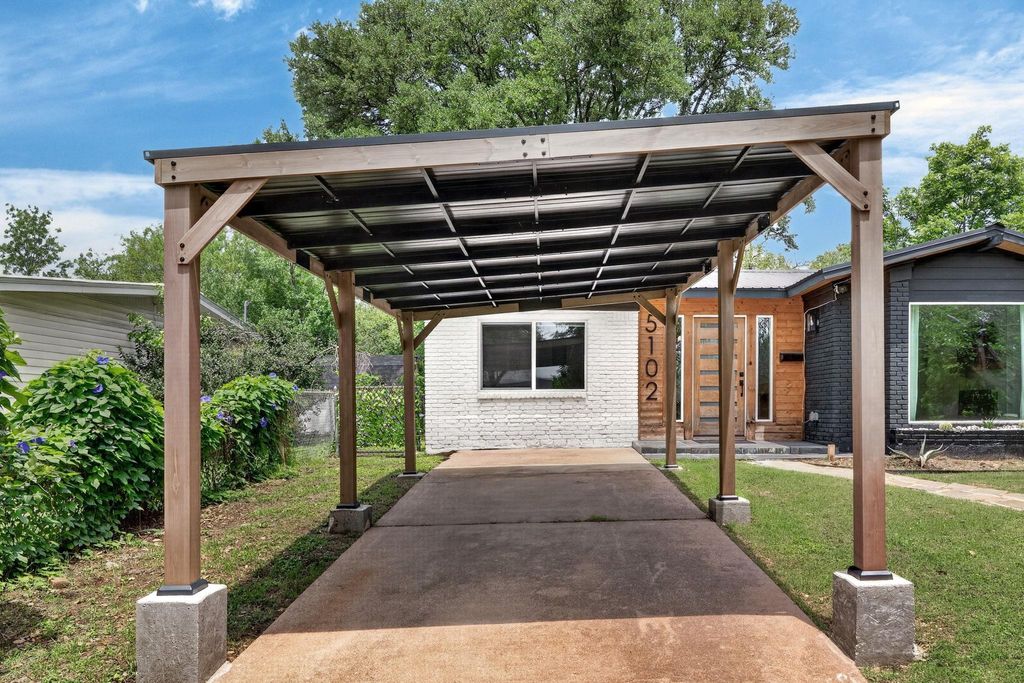 Photo of 5102 Ravensdale LN, Austin, TX 78723 (MLS # 7070313)