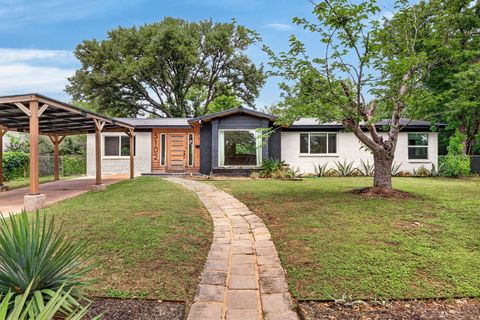 Photo of 5102 Ravensdale LN, Austin, TX 78723 (MLS # 7070313)
