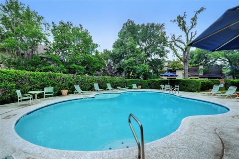 Tiny photo for 3801 Menchaca RD #31, Austin, TX 78704 (MLS # 4229406)