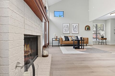 Tiny photo for 3801 Menchaca RD #31, Austin, TX 78704 (MLS # 4229406)