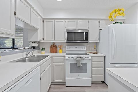 Tiny photo for 3801 Menchaca RD #31, Austin, TX 78704 (MLS # 4229406)