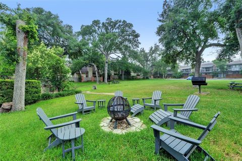 Tiny photo for 3801 Menchaca RD #31, Austin, TX 78704 (MLS # 4229406)