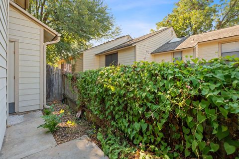 Tiny photo for 3801 Menchaca RD #31, Austin, TX 78704 (MLS # 4229406)