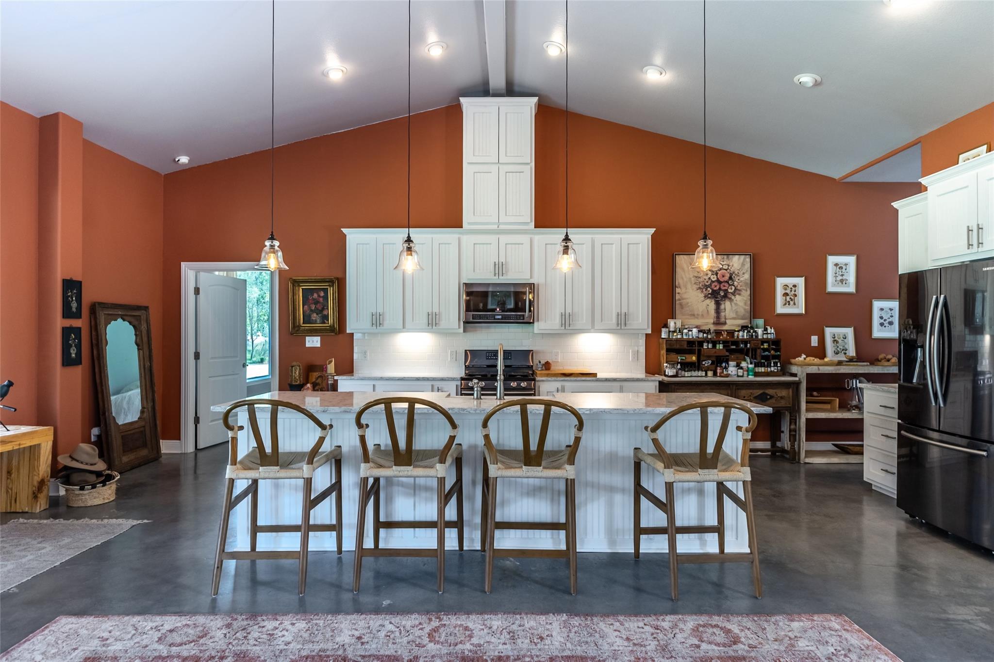 4082 Old Colony Line RD