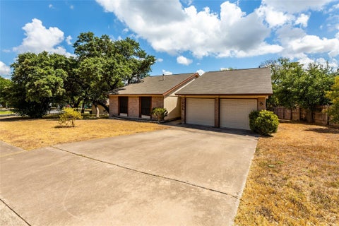 Photo of 1006 Silbury DR, Austin, TX 78758 (MLS # 2532262)
