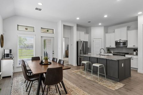 Photo of 233 Glen Arbor DR, Liberty Hill, TX 78642 (MLS # 6596790)