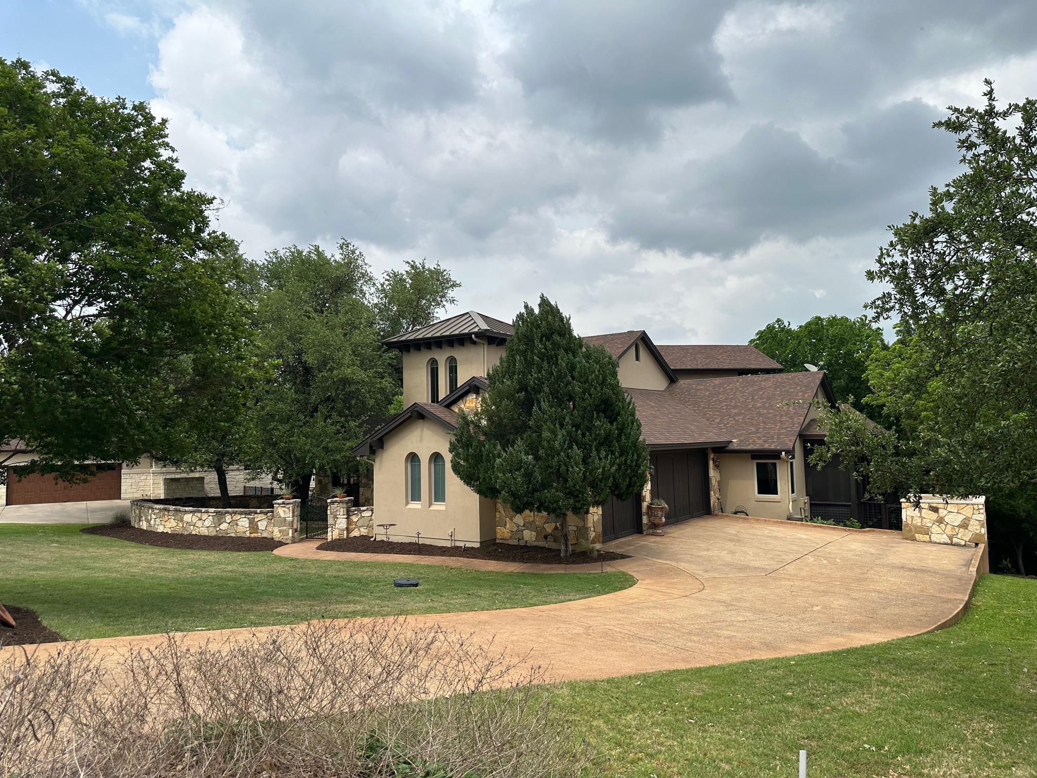 2749 Springwood LN