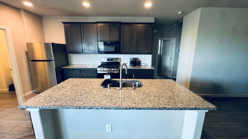 7932 Castelardo PL