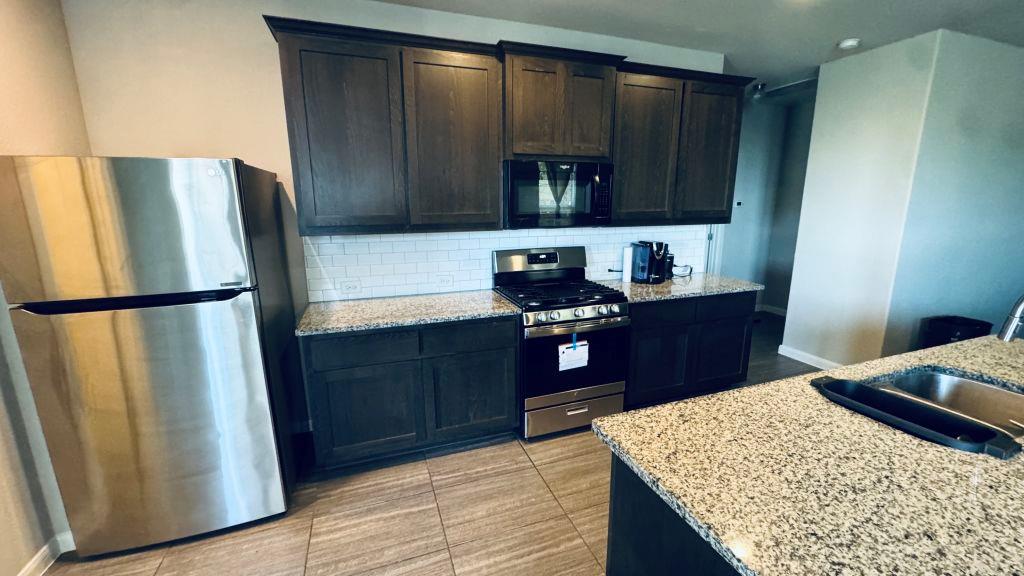 7932 Castelardo PL