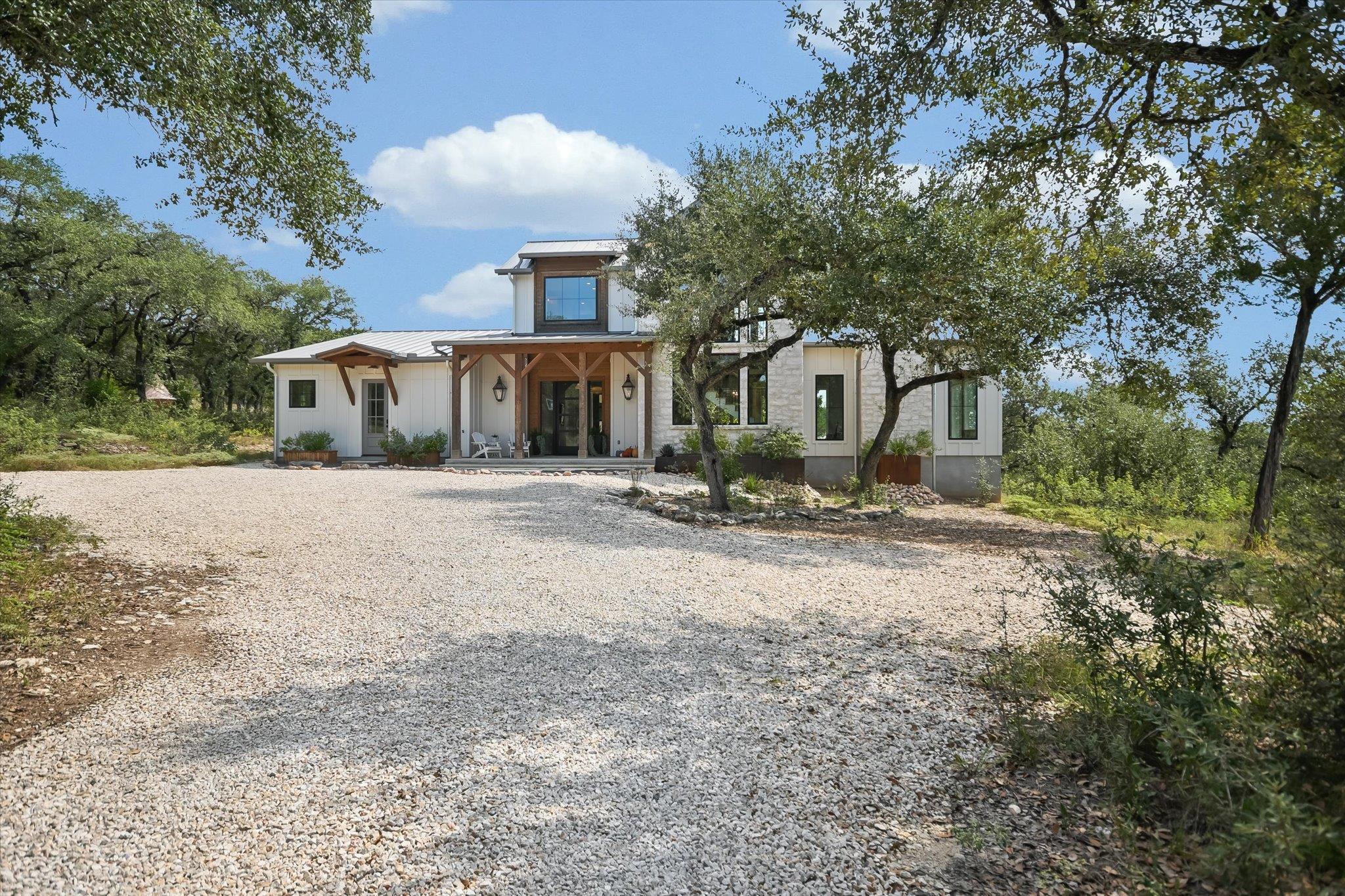 540 Casey LN