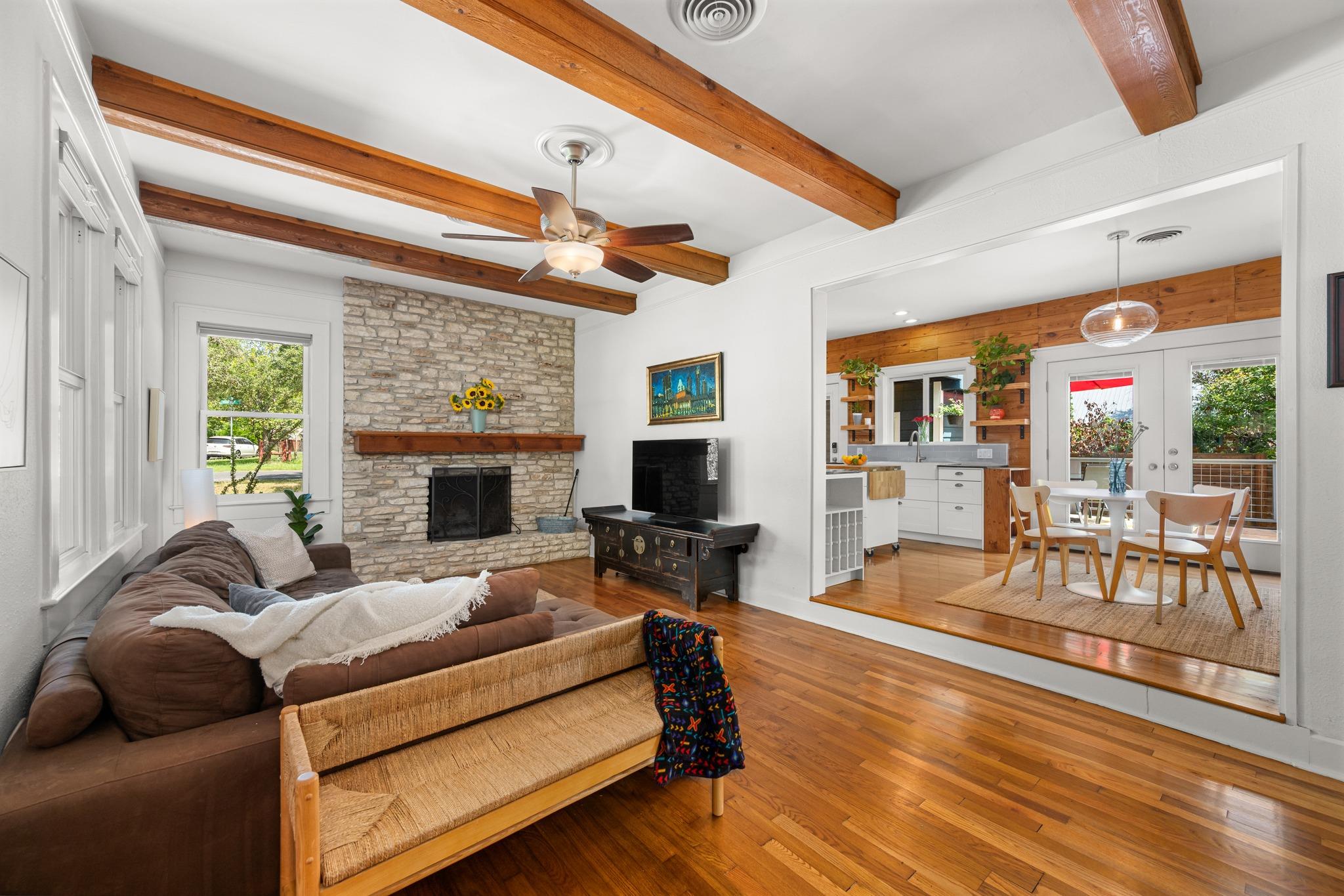 2215 Balboa RD