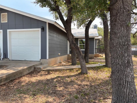 Photo of 5303 B Thunderbird ST, Lago Vista, TX 78645 (MLS # 7023018)