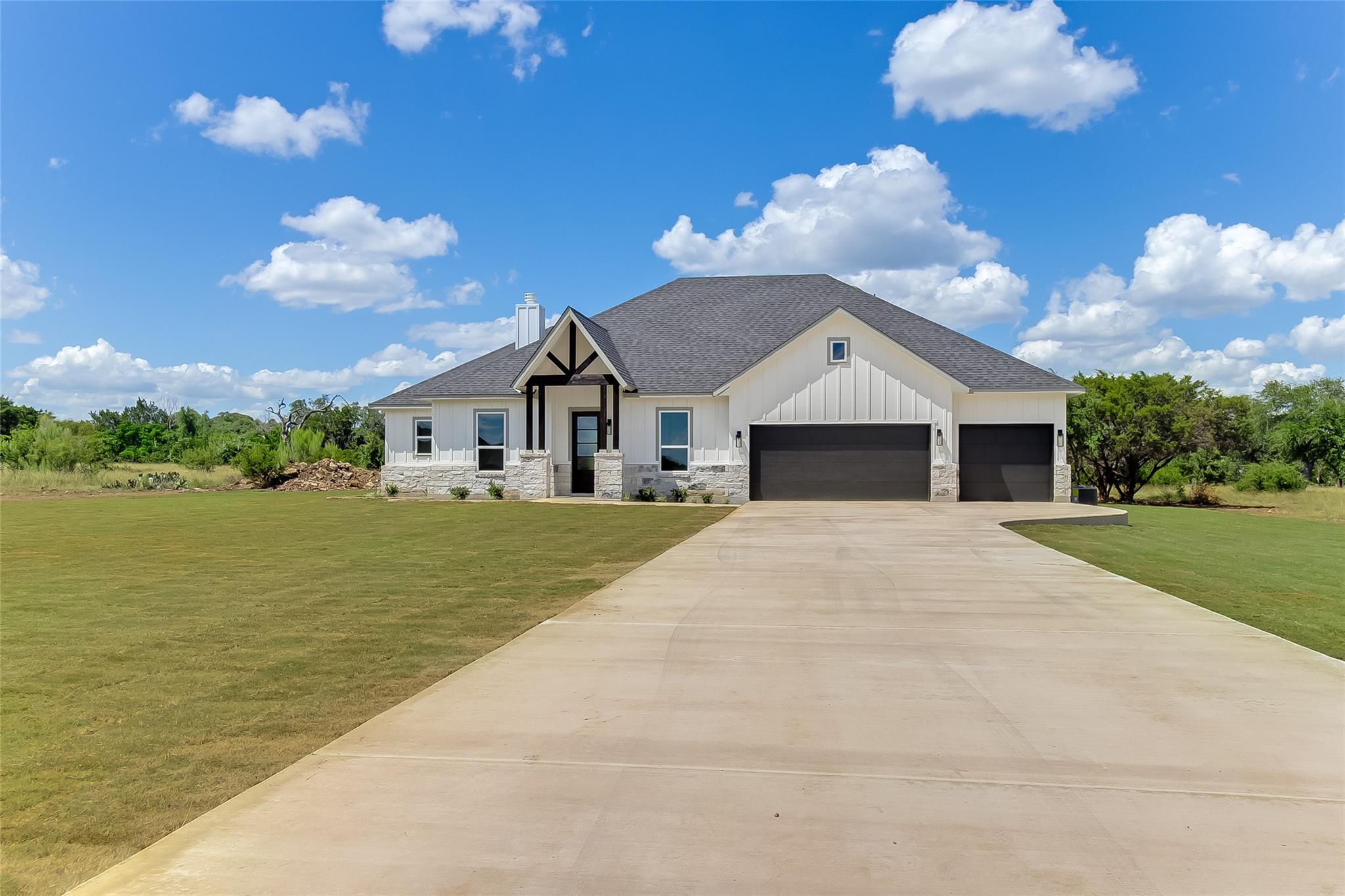 130 Draper LN